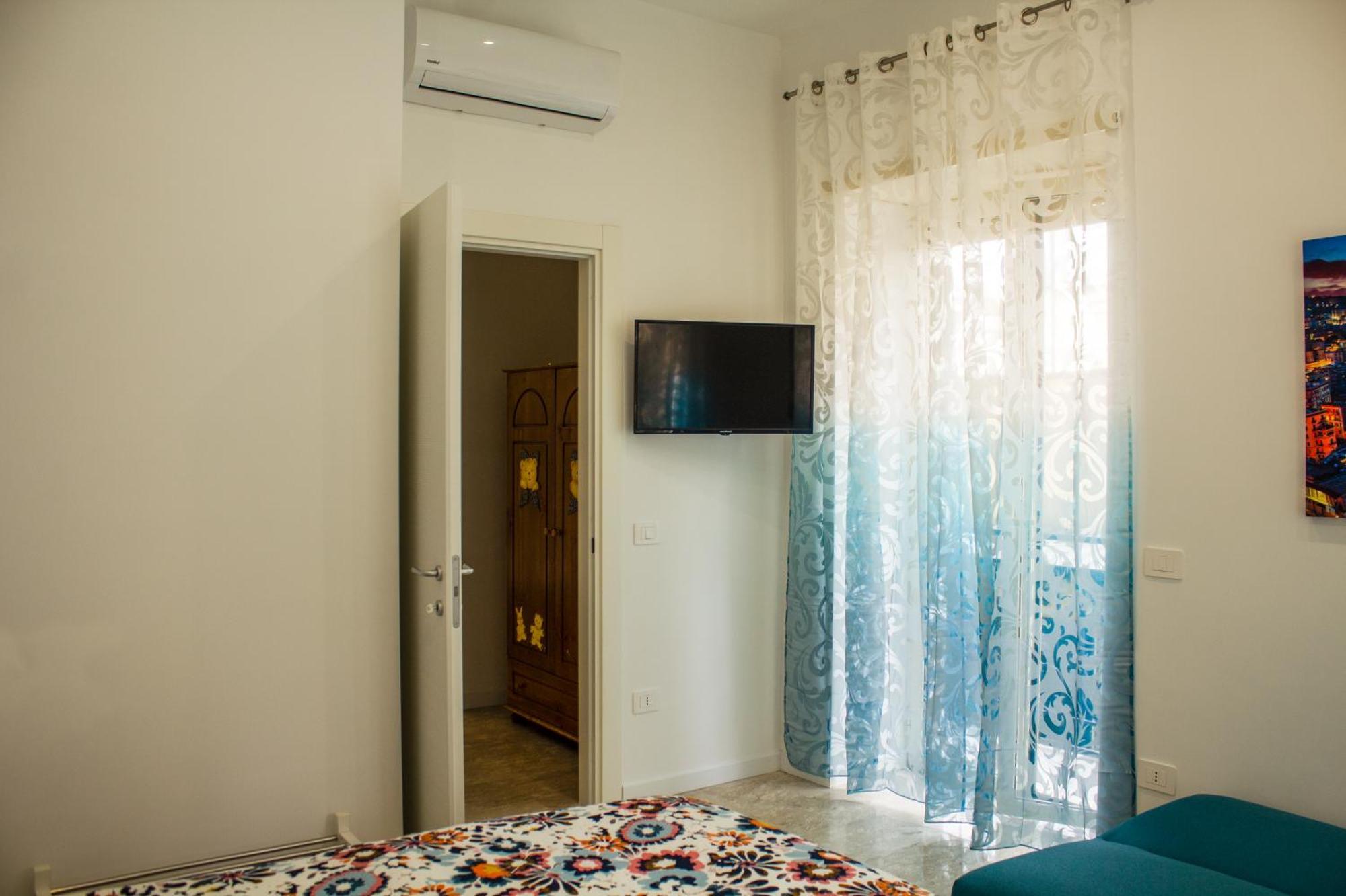 Отель Casa Di Nonna Rosy Неаполь Экстерьер фото